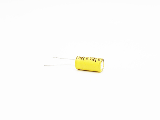 Πυκνωτές 5.6UF400V υψηλής συχνότητας ISO9001 RoHS για το φως των οδηγήσεων