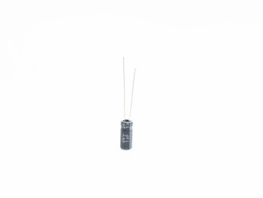 Ηλεκτρολυτικοί πυκνωτές 1UF25V 5X11mm μολύβδου ISO9001 RoHS ακτινωτοί