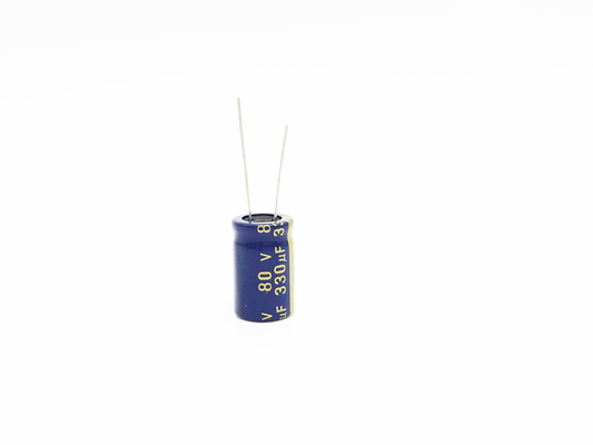 Αργίλιο ελαφρύς πυκνωτής ISO9001 RoHS 13x20MM των οδηγήσεων 330UF80V
