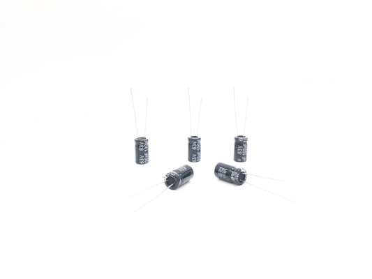 Ηλεκτρολυτικοί πυκνωτές 100UF63V 8X14mm αργιλίου