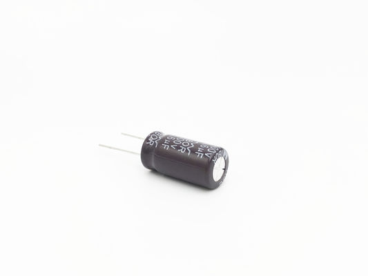 Ηλεκτρολυτικοί πυκνωτές πυκνωτών 5.6UF 400V 10x16mm CFL αργιλίου του TW BOR