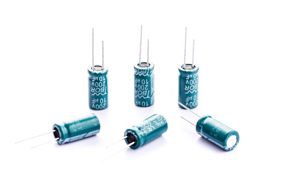 Ηλεκτρονικοί ηλεκτρολυτικοί πυκνωτές 10x16mm 10uf 200v μολύβδου έρματος ακτινωτοί