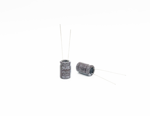 Η ευρεία θερμοκρασία 22X35MM πυκνωτής 10uf 250v για την ενέργεια σώζει το λαμπτήρα