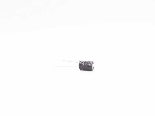 Η ευρεία θερμοκρασία 22X35MM πυκνωτής 10uf 250v για την ενέργεια σώζει το λαμπτήρα