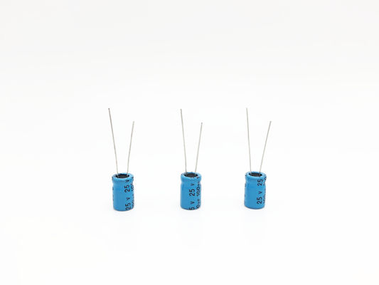 220uF25V Amp αυτοκινήτων πυκνωτής 8x12mm για τα κυκλώματα αντιστροφής πολικότητας